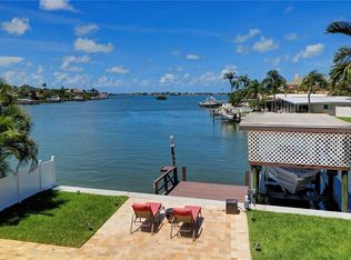 1836 Harbor Cir W, Largo, FL 33770