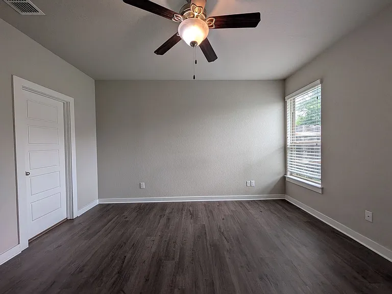 506 Creekside Frst — Photo 11
