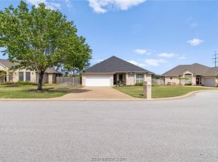 4504 Amber Stone Ct, College Station, TX 77845