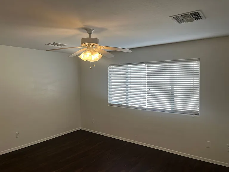 25524 W Williams St — Photo 8