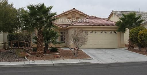 1st image of 5037 W El Campo Grande Ave