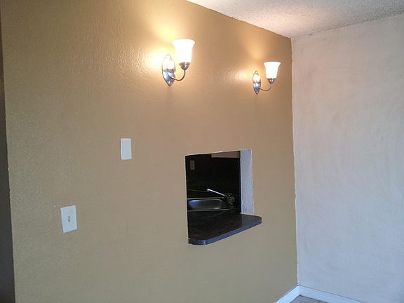 5th image of 4550 NW 9th St APT 818