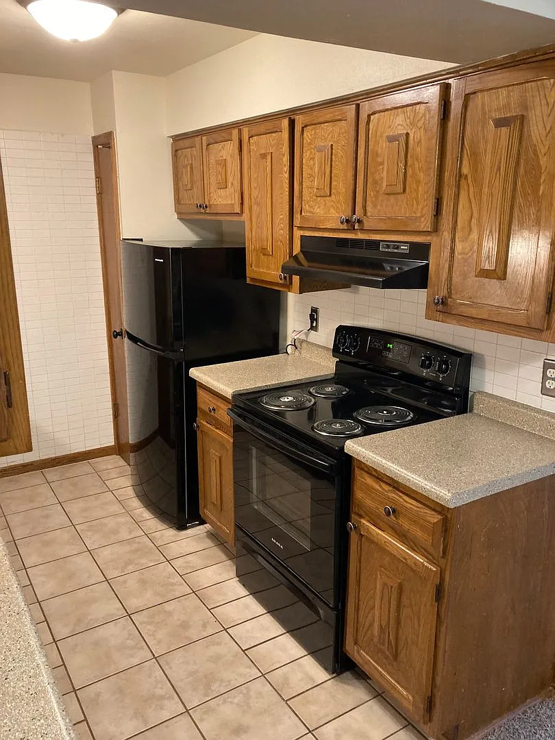 Forest Place Apartments — Photo 2