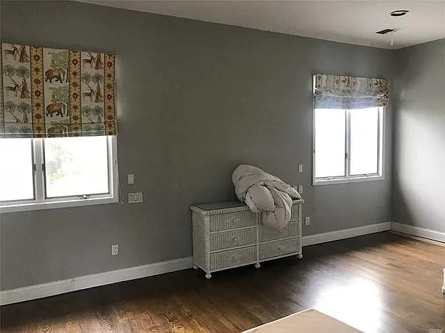 1452 Bay Blvd — Photo 5