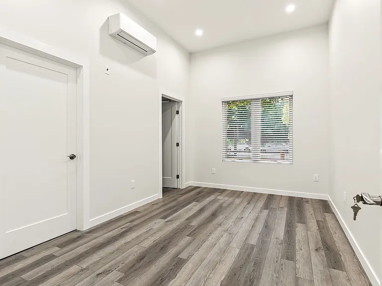 2336 Scarff St — Photo 18