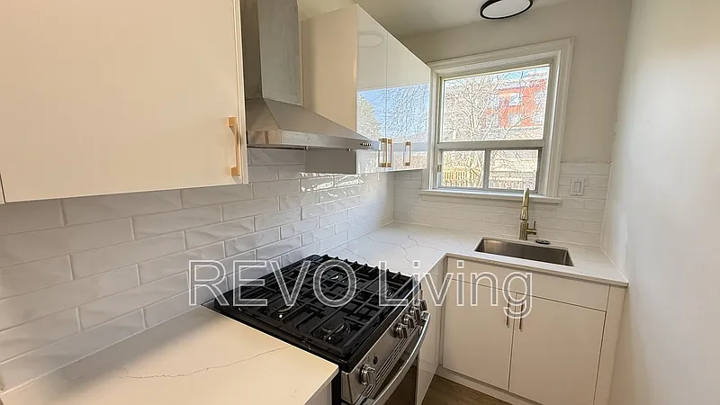 1 bed, 1.0 bath, 650 sqft, $1,400 — Photo 2