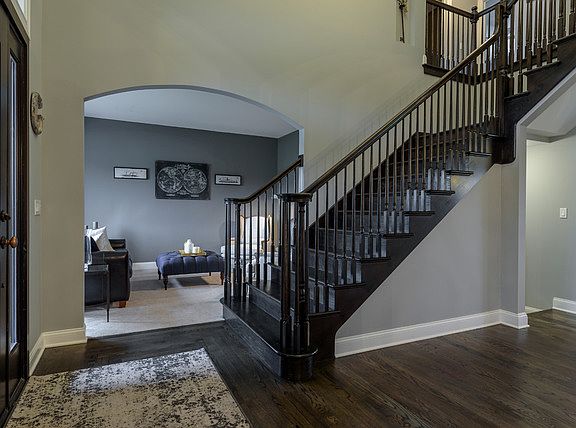 3rd image of 12915 Thornwood Cir