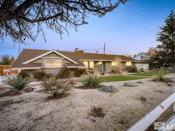 1590 Hunter Lake Dr, Reno, NV 89509