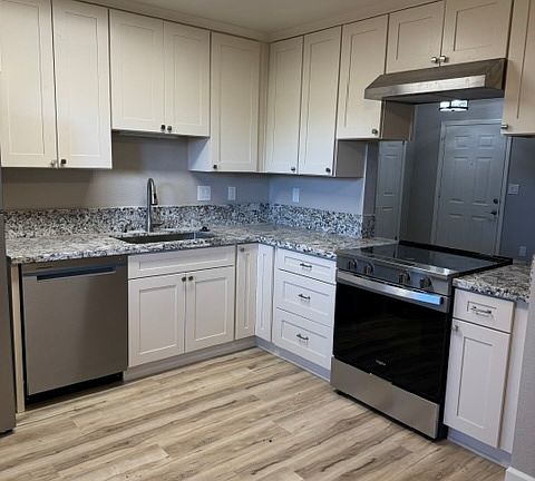 3rd image of 2020 Evans Rd #U13