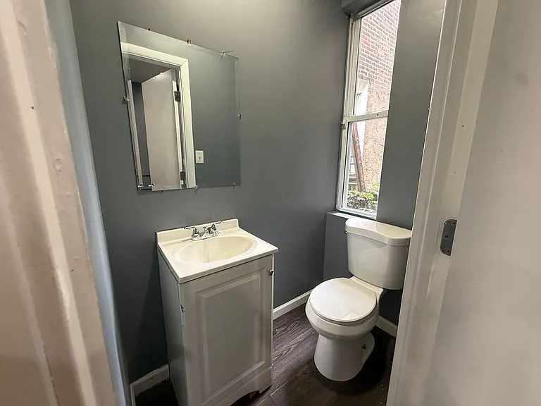 4918 Aspen St — Photo 2