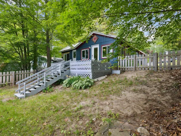 11190 Alpine Dr, Lake, MI 48632