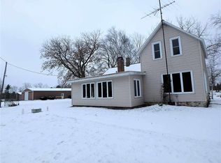 W5553 Powers Rd, Peshtigo, WI 54157