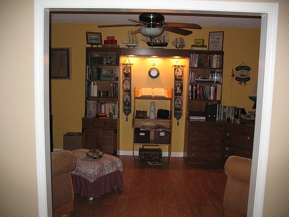 Den/Library