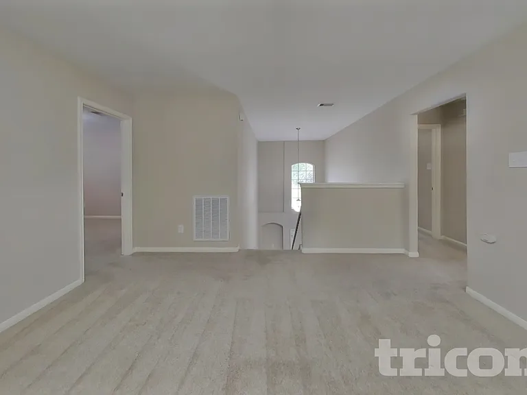 8523 W Highlands Xing — Photo 17