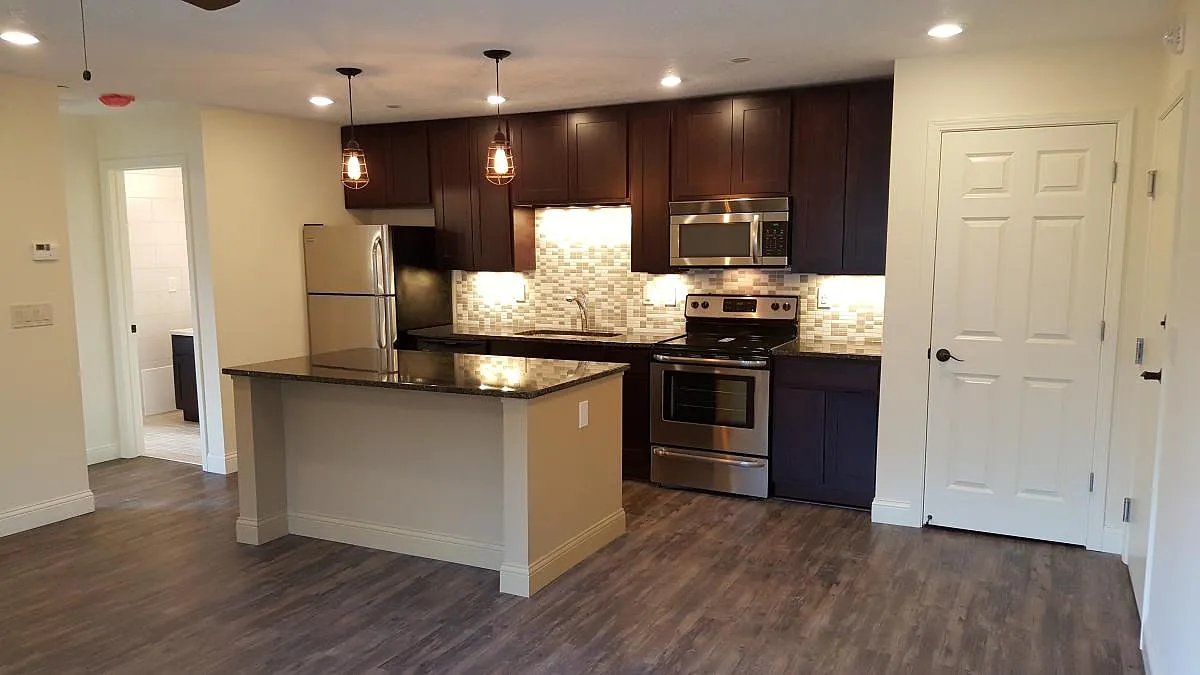 1 bed, 600 sqft, $1,342 — Photo 2