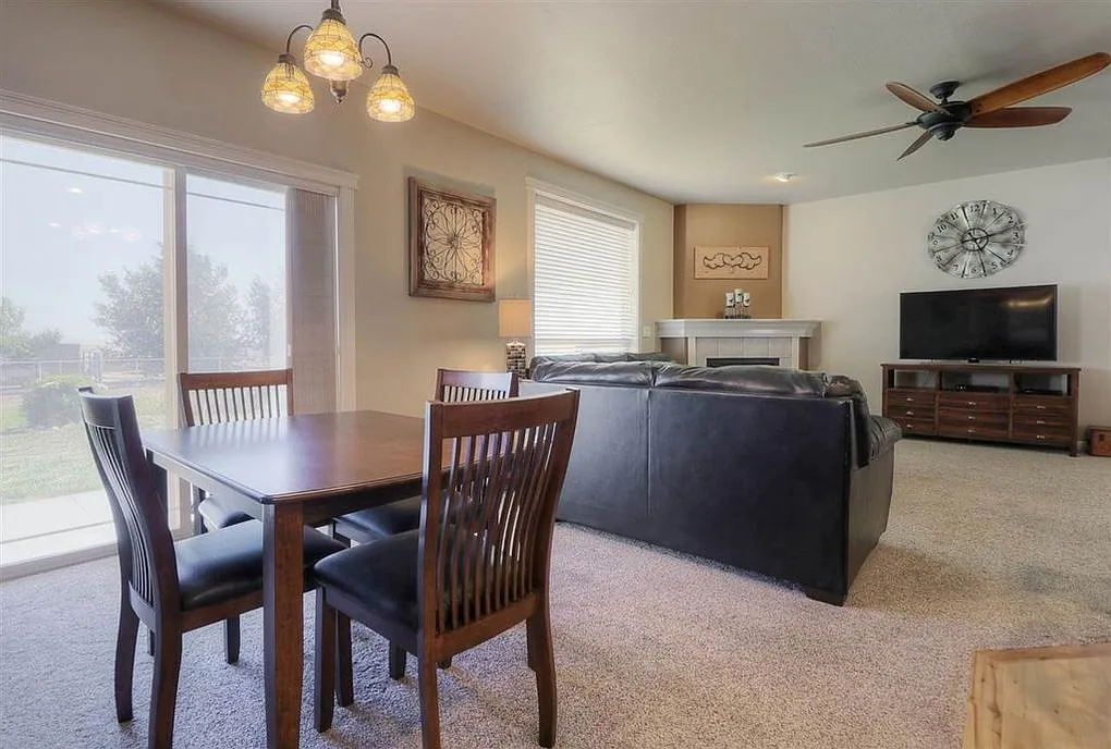 3 bed, 1665 sqft, $2,800 — Photo 3