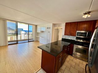 411 Hobron Ln APT 3213, Honolulu, HI 96815