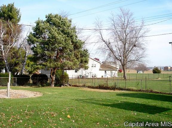 5th image of 2605 Costa Dr