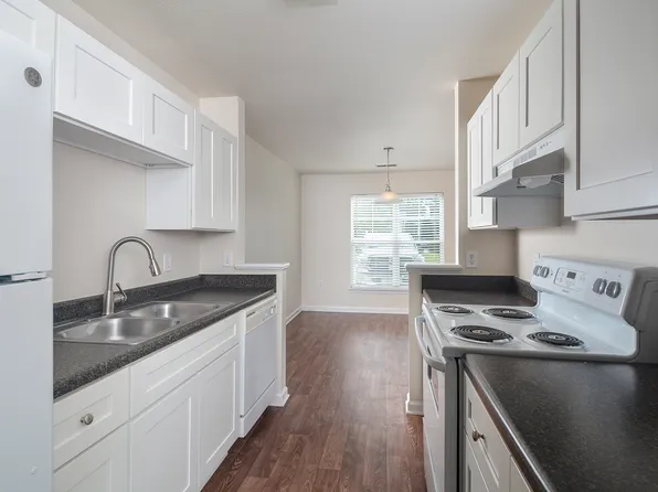 Cardinal Pointe at The Highlands