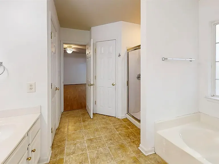 7411 Gate Key Ct — Photo 12