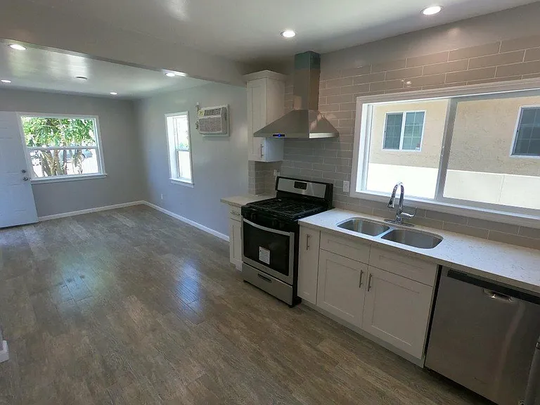 2708 Council St #A — Photo 31