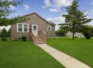 122 Brees St, Waterloo, IA 50703