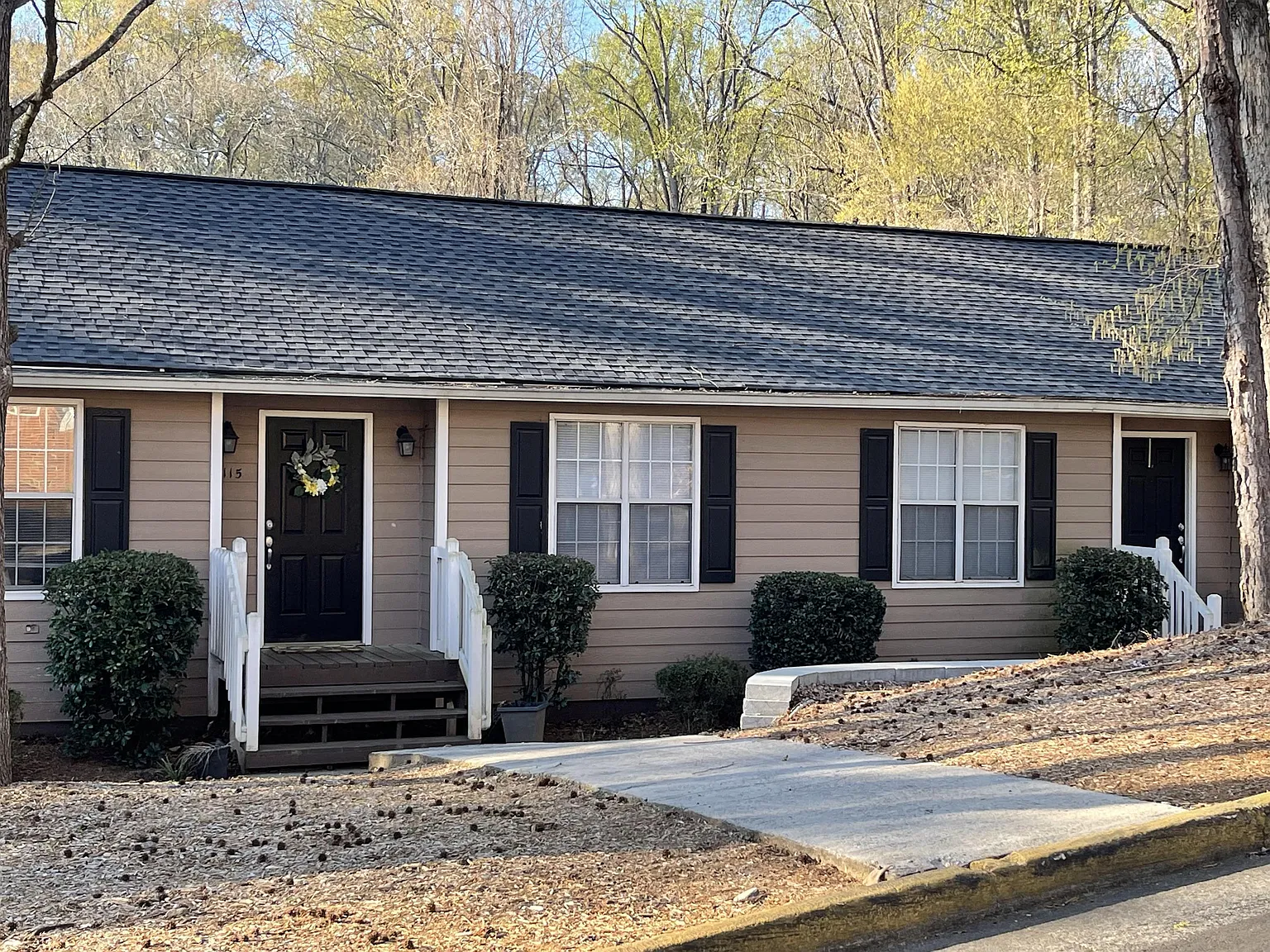 Oxford Park - 127 Jolly Ln — Photo 3