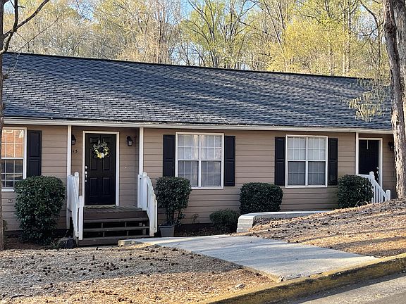 3rd image of 127 Jolly Ln