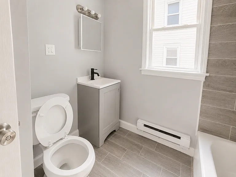 28 Harding Pl #2 — Photo 2