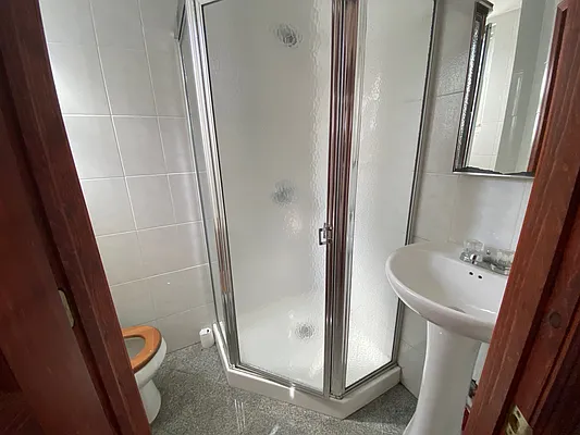 Rented by One New York Realty Inc | media 16