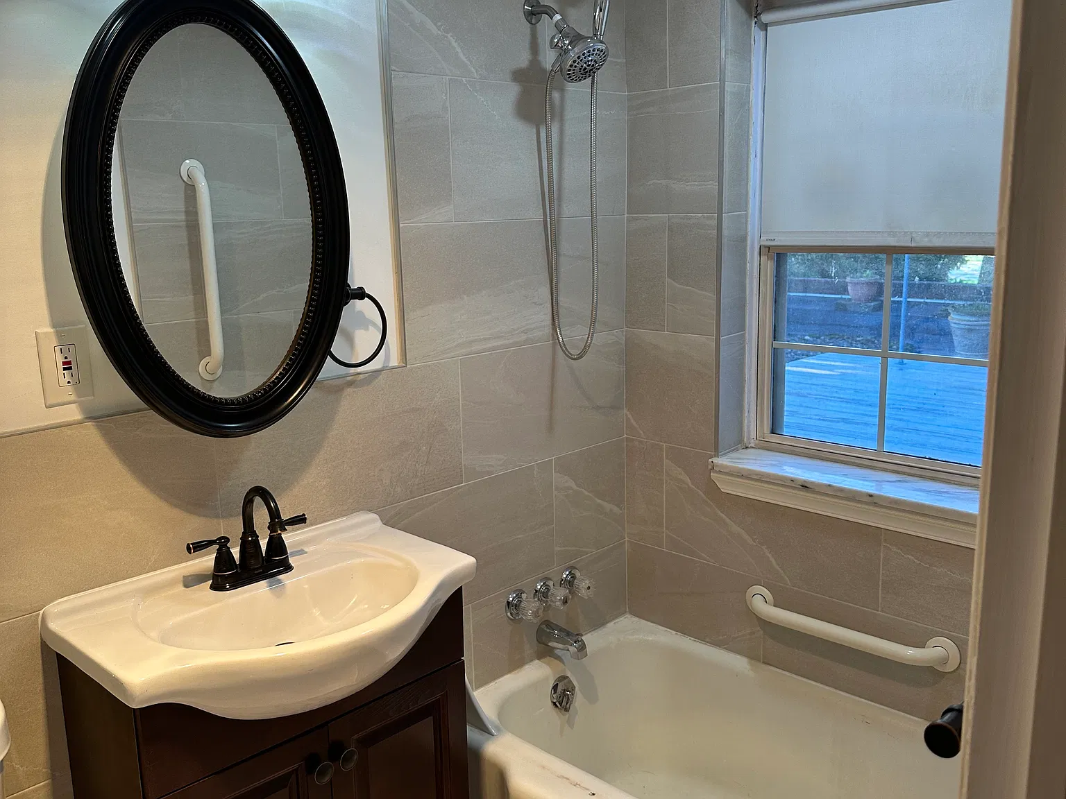 3 bed, 1.5 bath, 1200 sqft, $1,700 — Photo 4