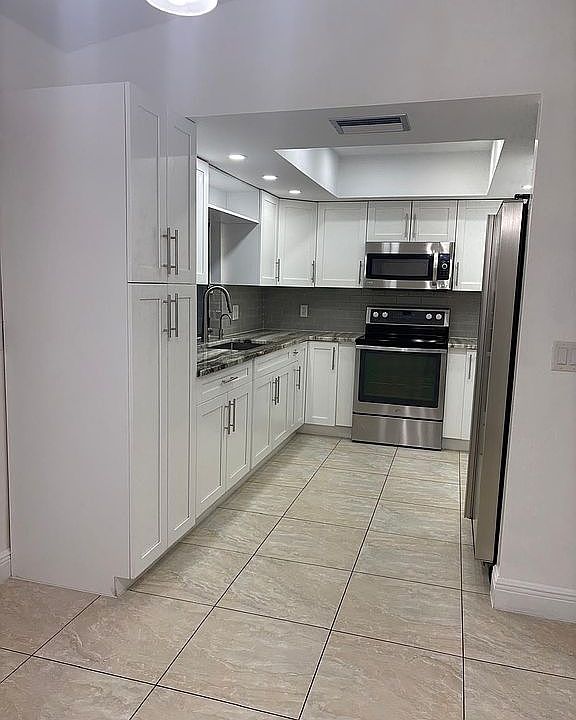 1st image of 205 Gordon Ave N