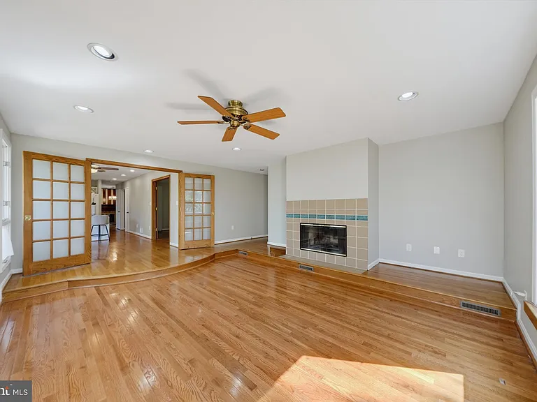 16818 Briardale Rd — Photo 10