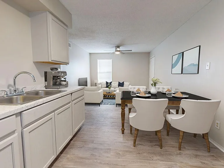 Biloxi Oaks Apartments — Photo 6