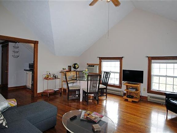5th image of 3710 Creighton Pl Unit 6