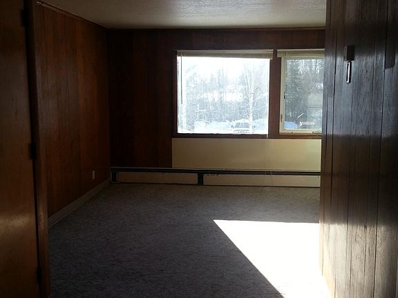 2nd image of 1902 Mary Ann St #Studios