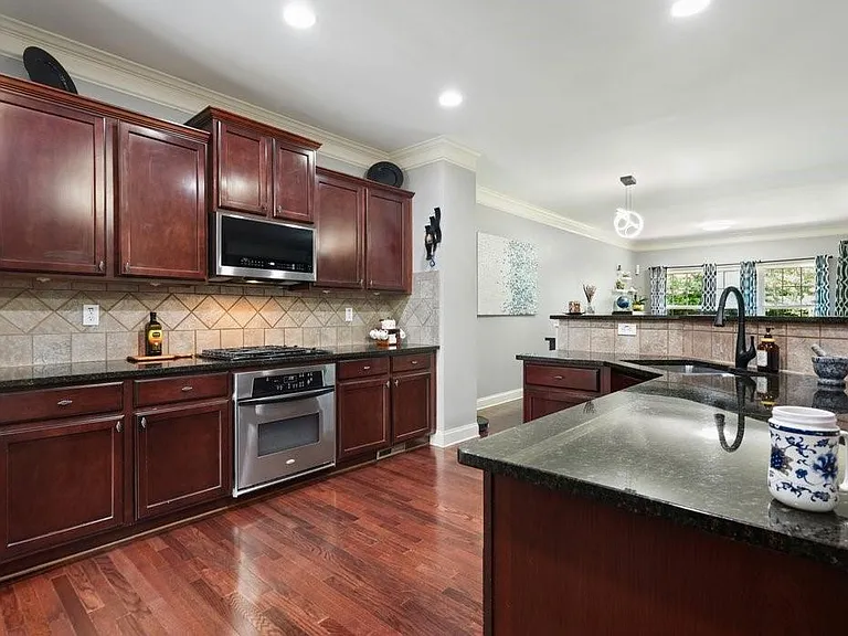 3888 Fairhill Point — Photo 19