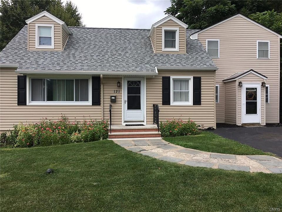 1st image of 121 Fairwood Dr