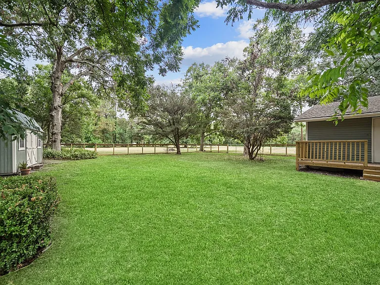 1080 Callaway Dr #HSE — Photo 4