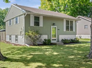3322 Elm DRIVE, La Crosse, WI 54601
