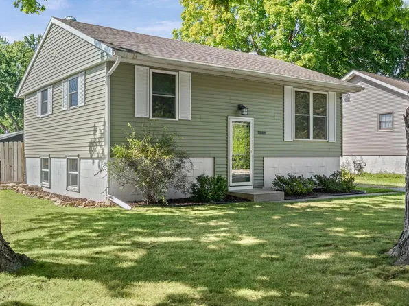 3322 Elm DRIVE, La Crosse, WI 54601