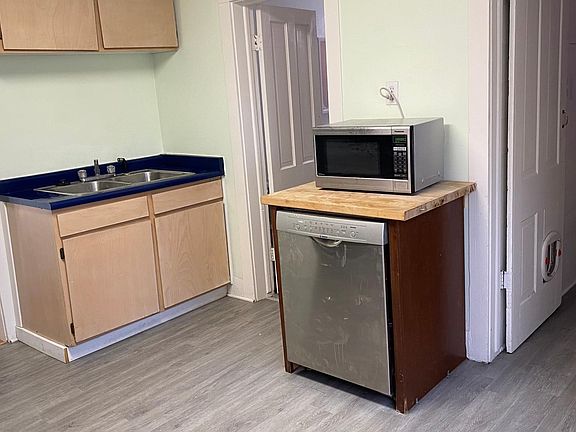 5th image of 173 N H St #526