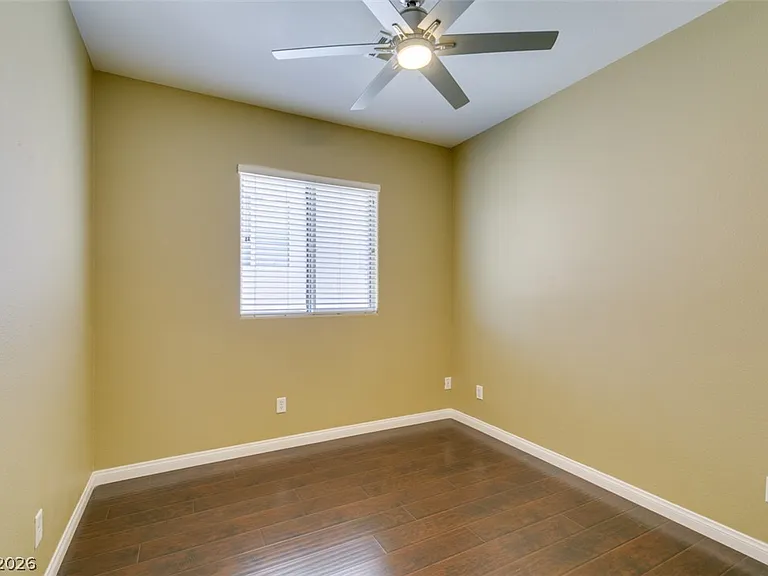5928 Attavilla Dr — Photo 32