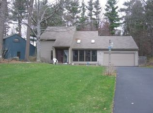 3 Featherfoil Way, Malta, NY 12020