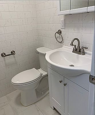 4th image of 8611 18th Ave #2