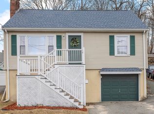 37 Bennett St, Wakefield, MA 01880