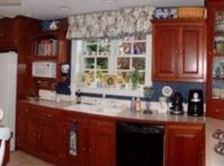 54 Highland St, Northbridge, MA 01534