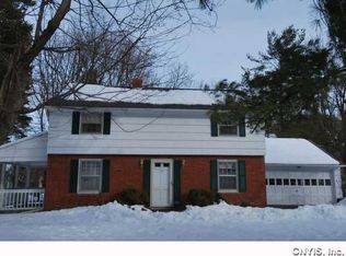 7 Bishop Dr, Fayetteville, NY 13066