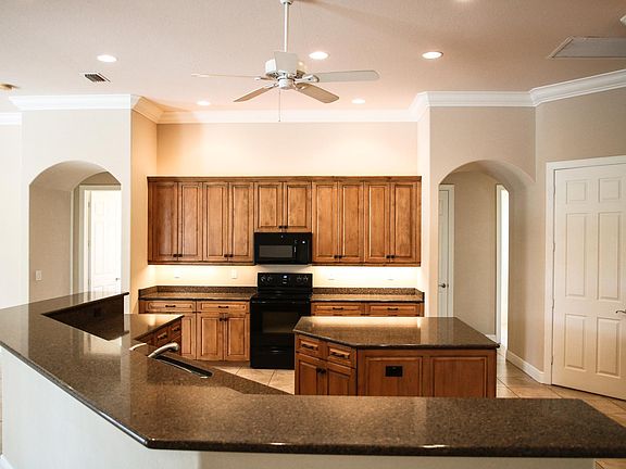5th image of 20280 Leopard Ln #1