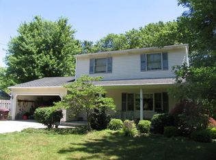 6743 Oakdale Rd, Mentor, OH 44060